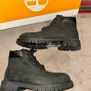 Timberland Black Ankle-High Boots with Rugged Sole Timberland | Shoes | Timberland Black Ankle Boots Rugged  main image 2